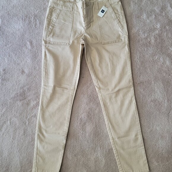GAP Khakis NWT Skinny Mini Size 2 Pants Brand New - Picture 2 of 8